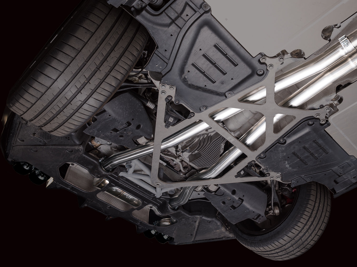 AWE Exhaust Suite for BMW G9X M5