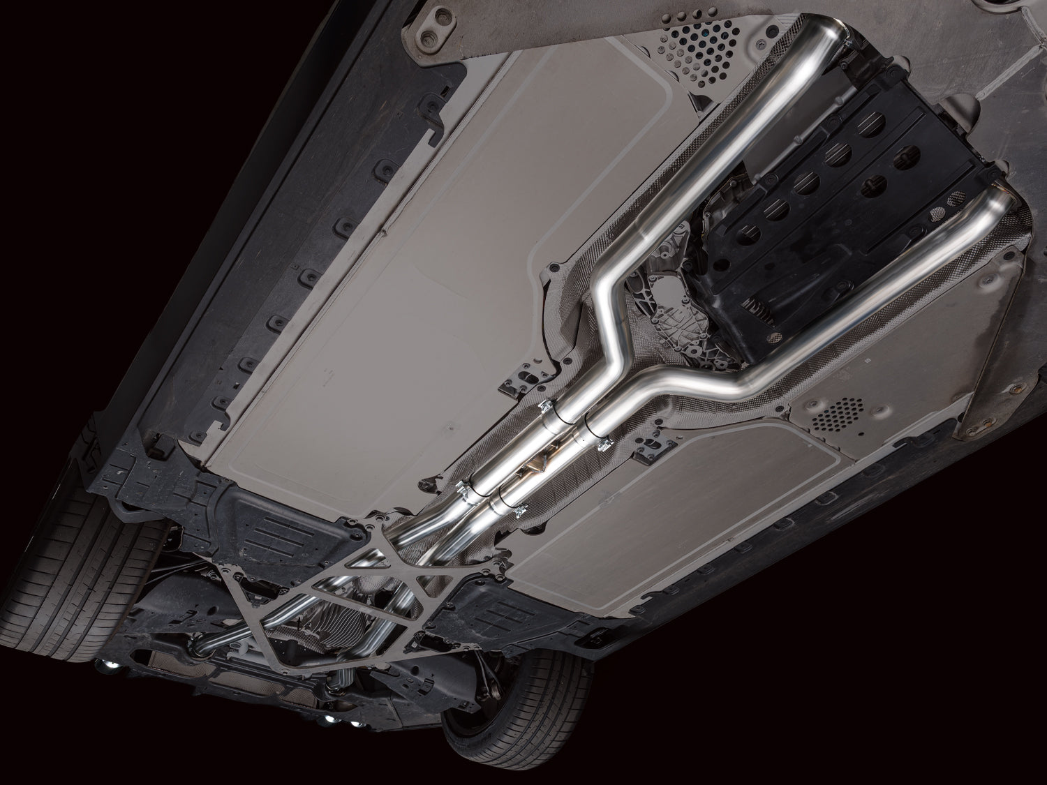 AWE Exhaust Suite for BMW G9X M5