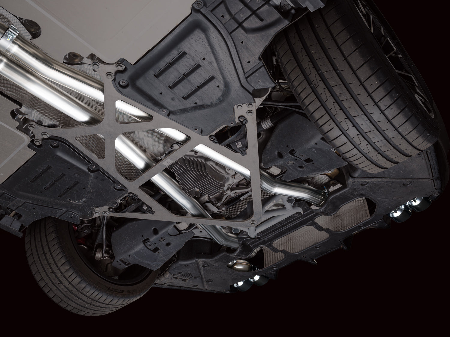 AWE Exhaust Suite for BMW G9X M5