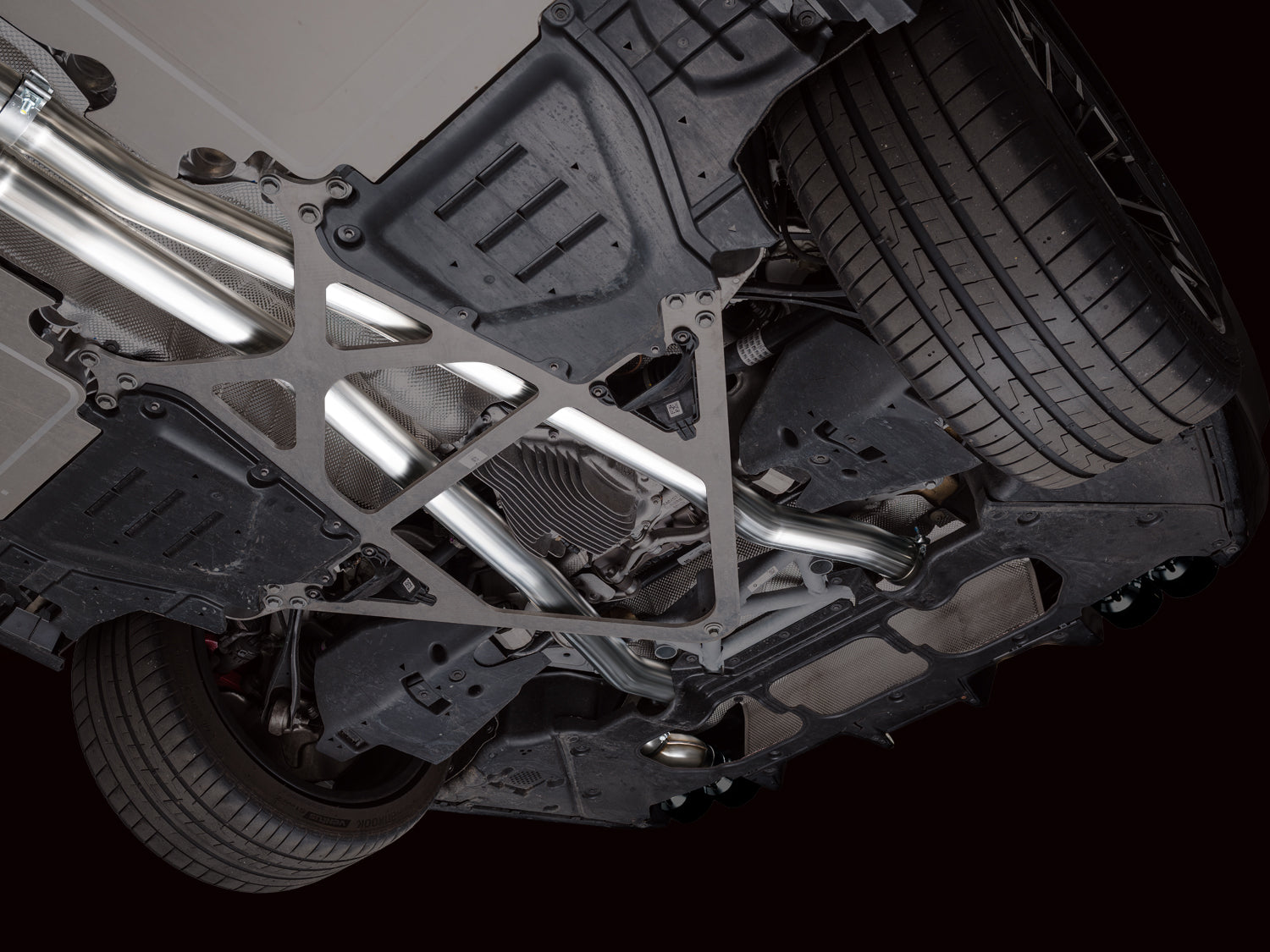 AWE Exhaust Suite for BMW G9X M5